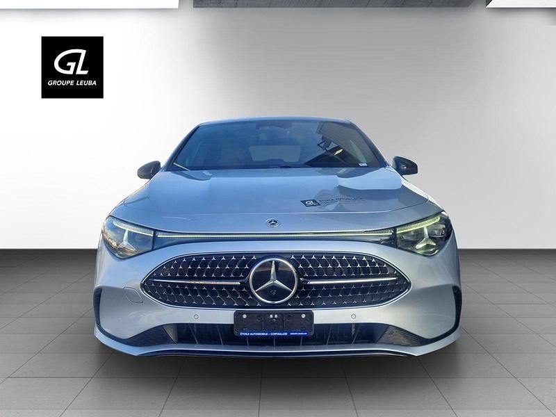 Gebraucht Mercedes CLA200 163 PS (119 kW) 2026 Limousine