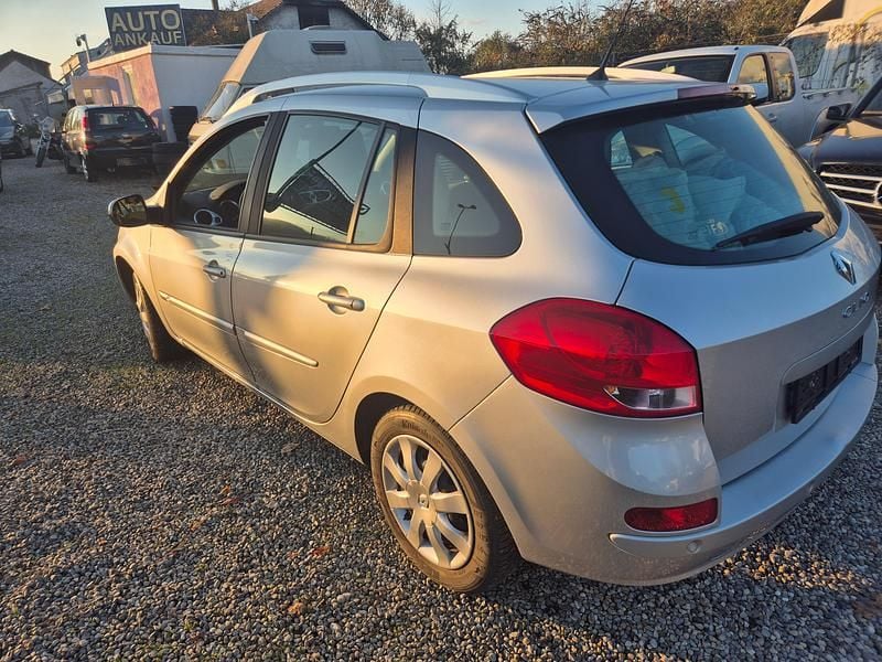 Gebraucht Renault Clio II Exception 112 PS (82 kW) 2009