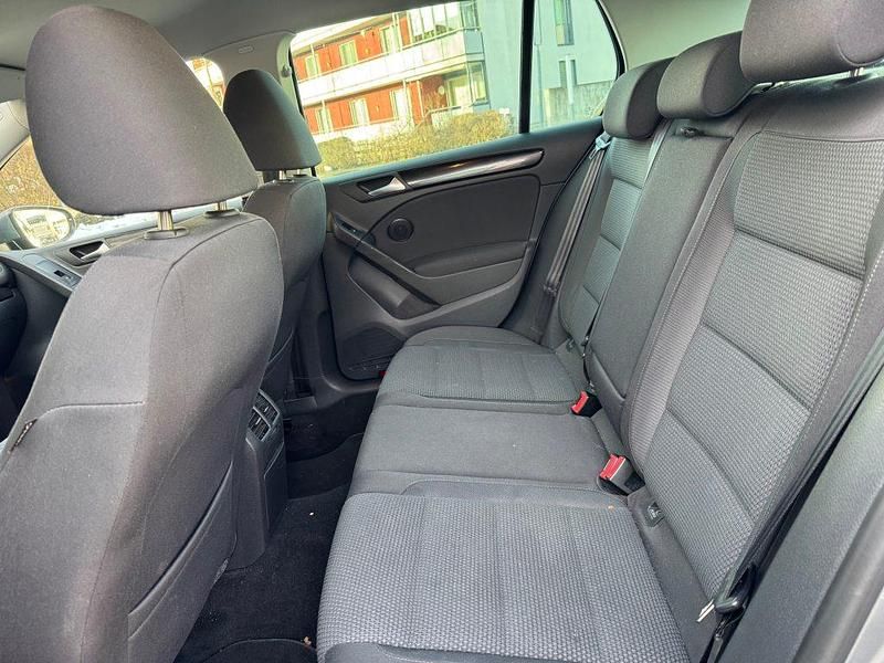 Gebraucht VW Golf Team 160 PS (117 kW) 2010 Limousine