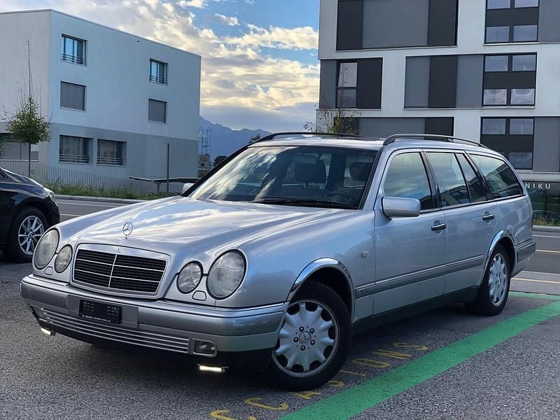 Gebraucht 1997 Mercedes E280 Classic | CHF 2’500 - Bild 1/4