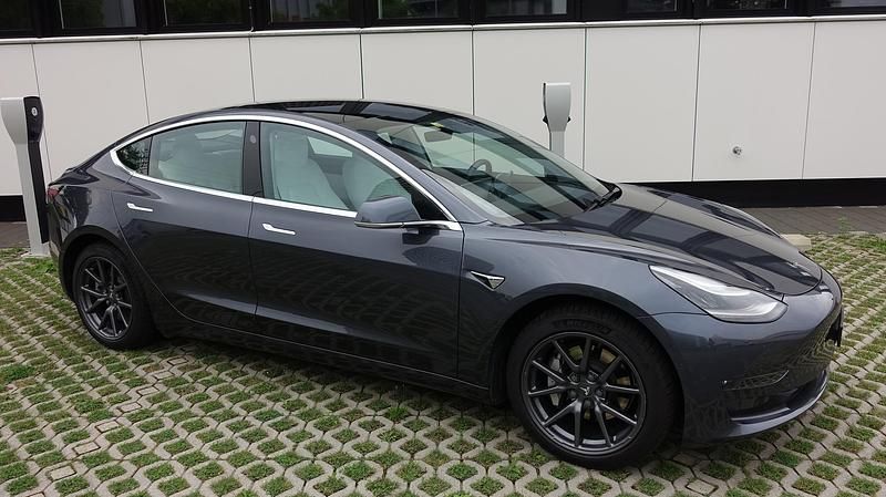Gebraucht 2019 Tesla Model 3 Limousine | CHF 22’400 (Fairer Preis) - Bild 1/4