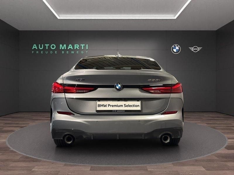 Gebraucht BMW 220 M Sport 178 PS (130 kW) 2023 Skyscraper grau meta mét. Limousine