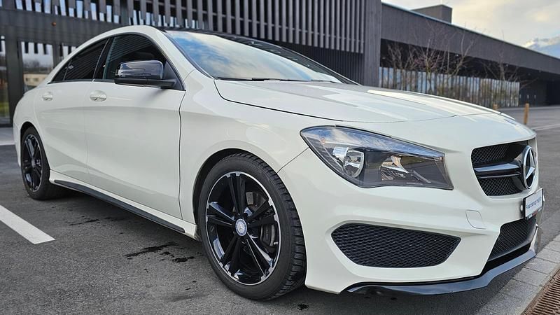 Gebraucht Mercedes CLA200 AMG line 136 PS (100 kW) 2014