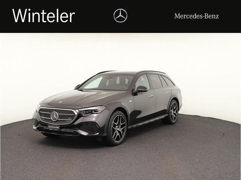 Neu Mercedes E300 196 PS (144 kW) 2025 Grau Kombi