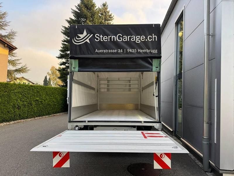 Gebraucht Mercedes Sprinter 170 PS (125 kW) 2025 Van