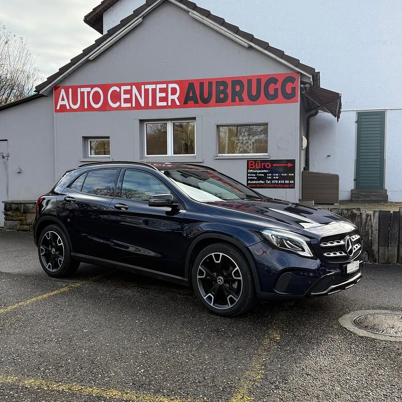 Gebraucht 2018 Mercedes GLA200 Night SUV | CHF 23’999 (Teuer) - Bild 1/4