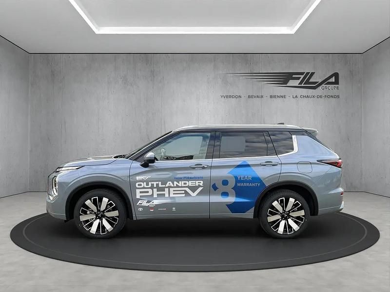 Gebraucht Mitsubishi Outlander P-HEV Instyle 306 PS (225 kW) 2025 Gray