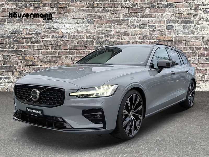 Grau Gebraucht 2024 Volvo V60 Ultimate Kombi | CHF 59’900 - Bild 1/4
