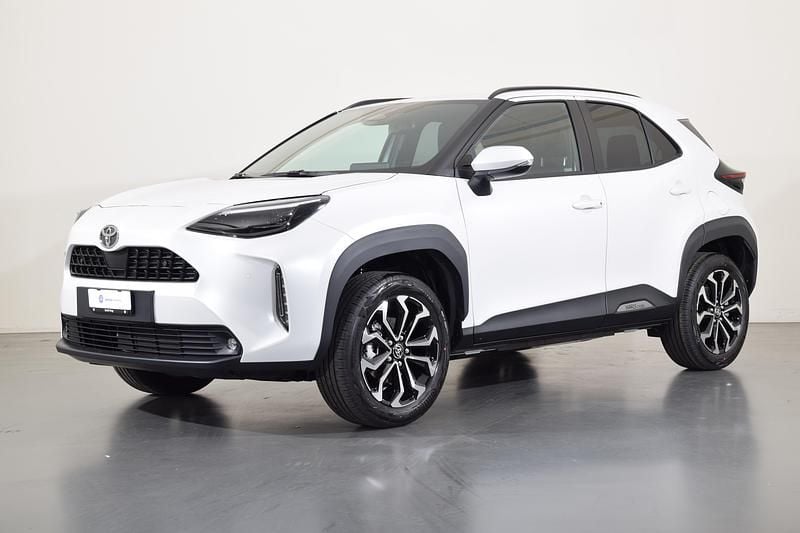 Weiss Neu 2025 Toyota Yaris Cross Trend SUV | CHF 34’950 (Superpreis) - Bild 1/4