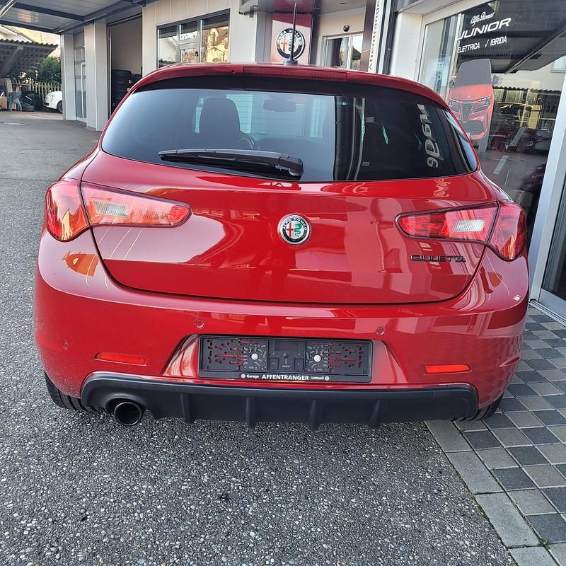 Gebraucht Alfa Romeo Giulietta 120 PS (88 kW) 2019 Kleinwagen