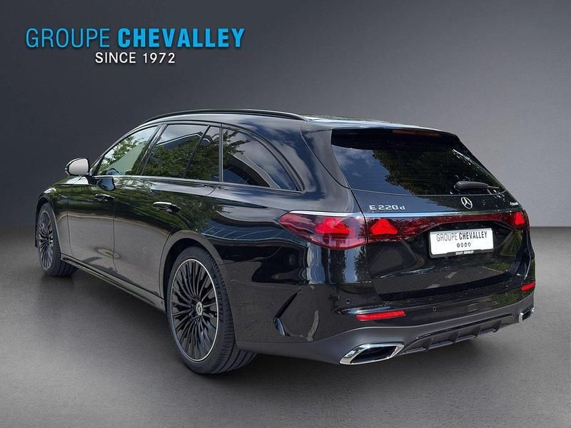 Neu Mercedes E220 197 PS (144 kW) 2025 Schwarz Kombi