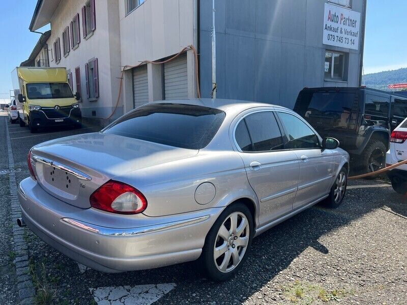 Gebraucht Jaguar X-type Classic 156 PS (114 kW) 2002