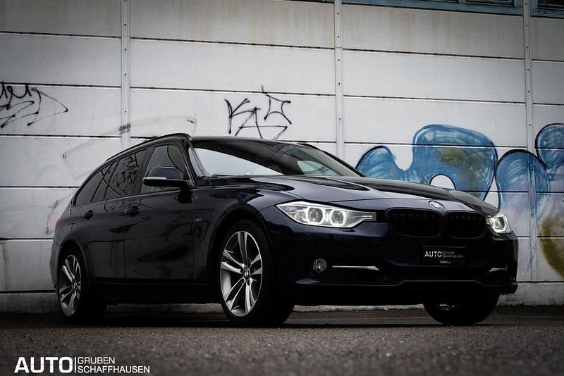 Gebraucht BMW 330 Sport Line 258 PS (189 kW) 2013 Kombi