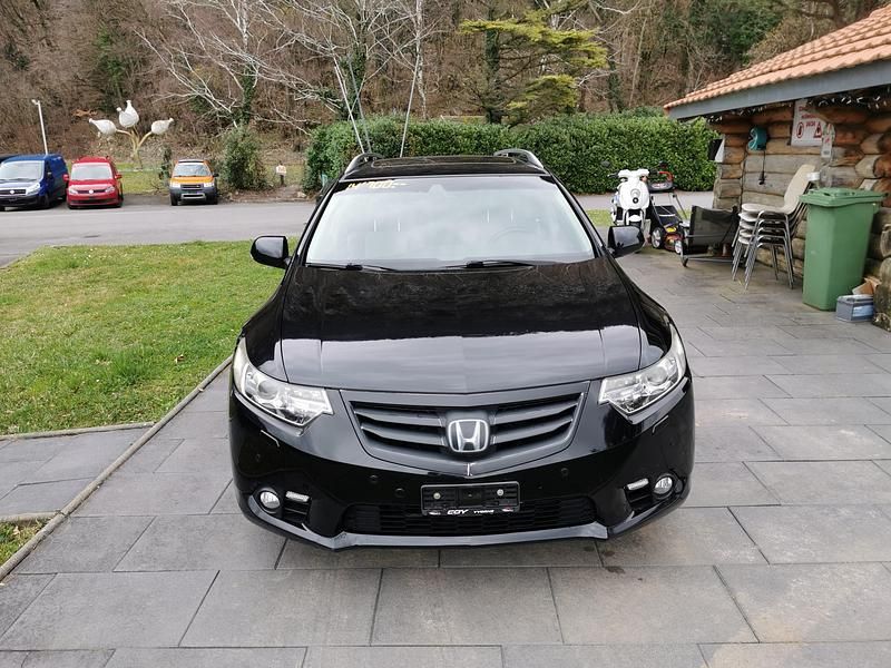 Gebraucht Honda Accord Executive 150 PS (110 kW) 2014 Kombi