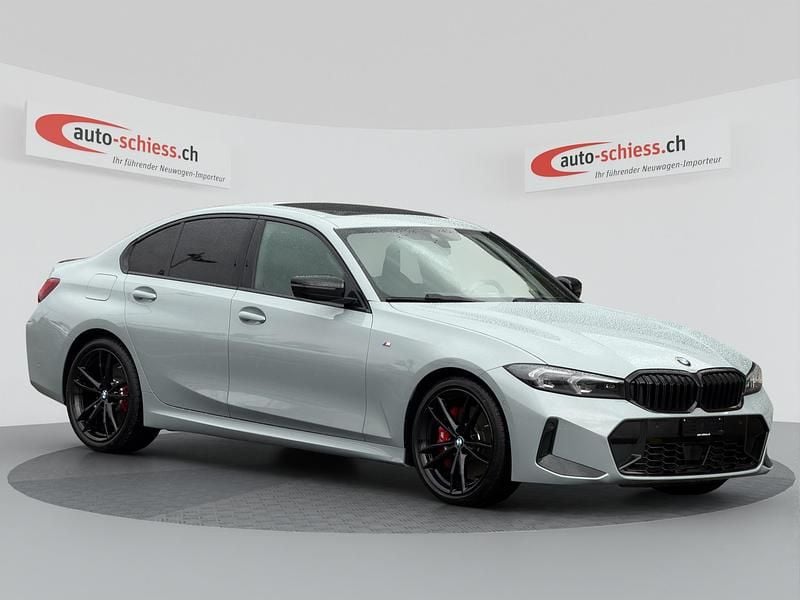 Gebraucht BMW 330 Shadowline 245 PS (180 kW) 2024 Limousine