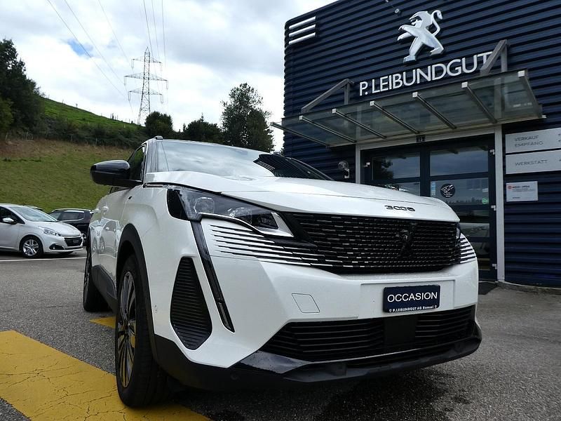 Weiss Gebraucht 2022 Peugeot 3008 GT SUV | CHF 32’800 - Bild 1/4