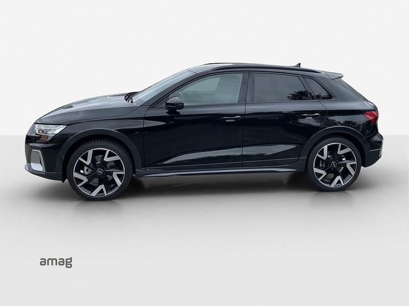 Neu Audi A3 Ambiente 150 PS (110 kW) 2025 Mythosschwarz metallic Limousine