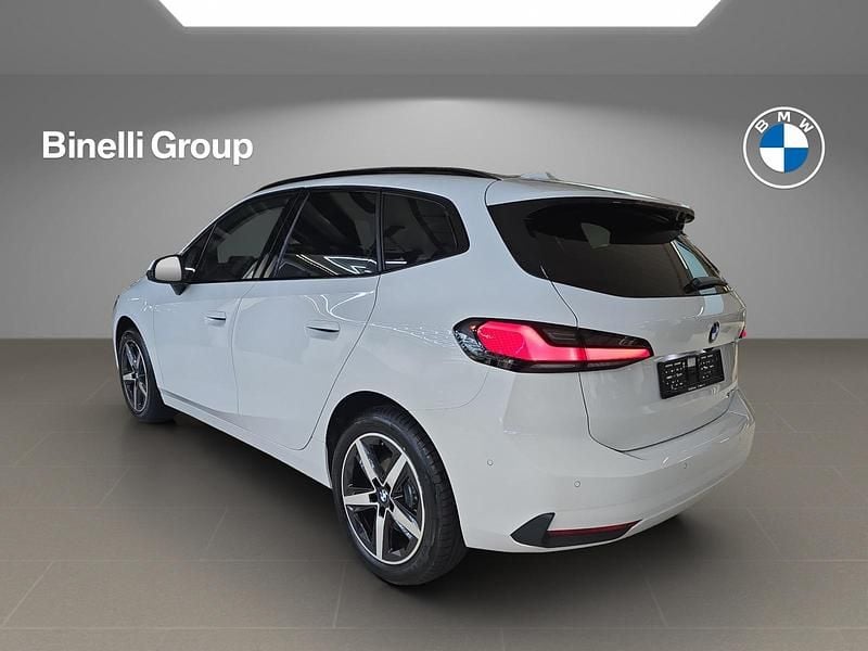 Gebraucht BMW 218 Active Tourer 150 PS (110 kW) 2025 Van / Kleinbus