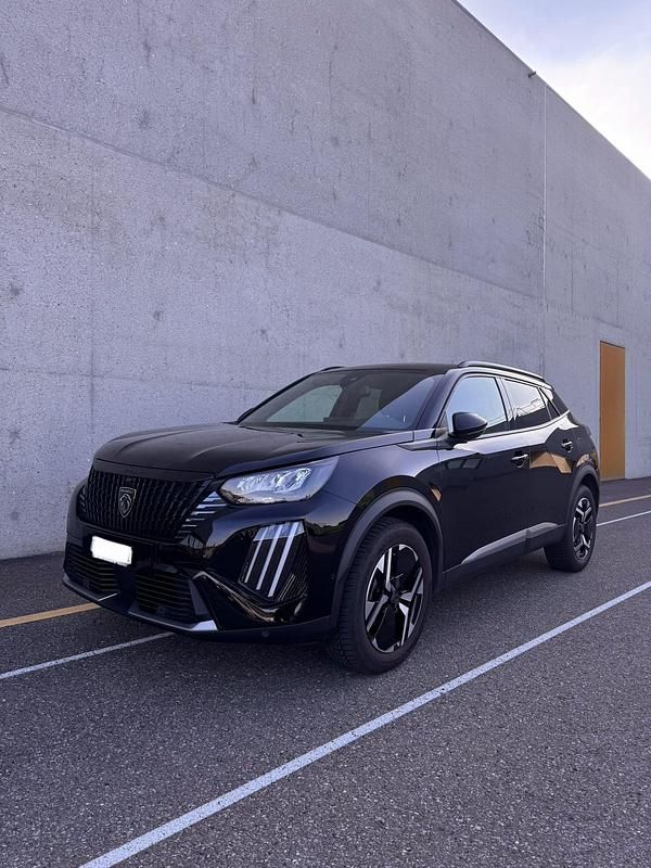 Gebraucht 2023 Peugeot 2008 Allure SUV | CHF 22’990 (Etwas zu teuer) - Bild 1/4