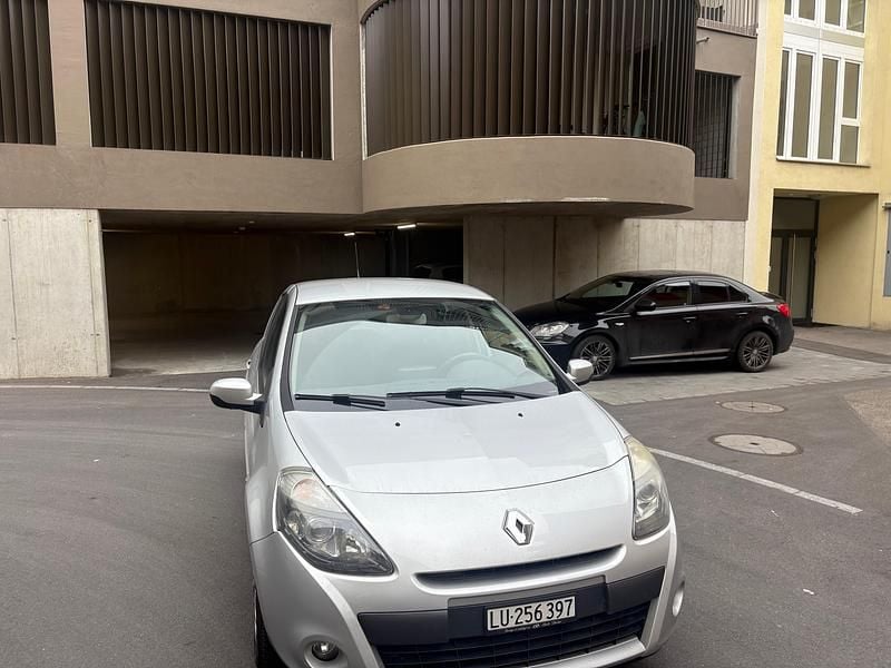 Gebraucht Renault Clio II Exception 112 PS (82 kW) 2010