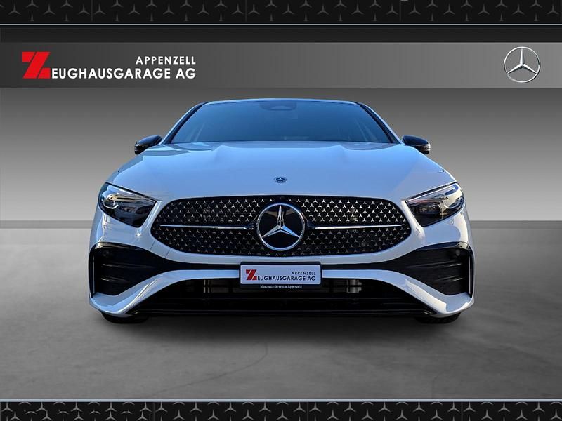 Neu Mercedes A250 224 PS (164 kW) 2025 Limousine
