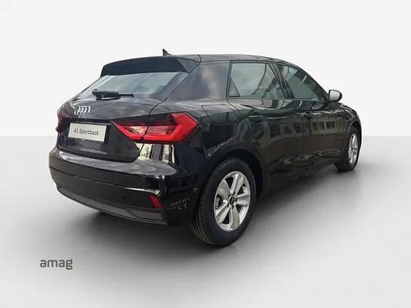 Neu Audi A1 Sportback Attraction 115 PS (84 kW) 2026 Mythosschwarz metallicmythosschwarz metallic Kleinwagen