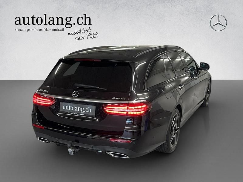 Gebraucht Mercedes E220 AMG line 200 PS (147 kW) 2023 Schwarz Kombi