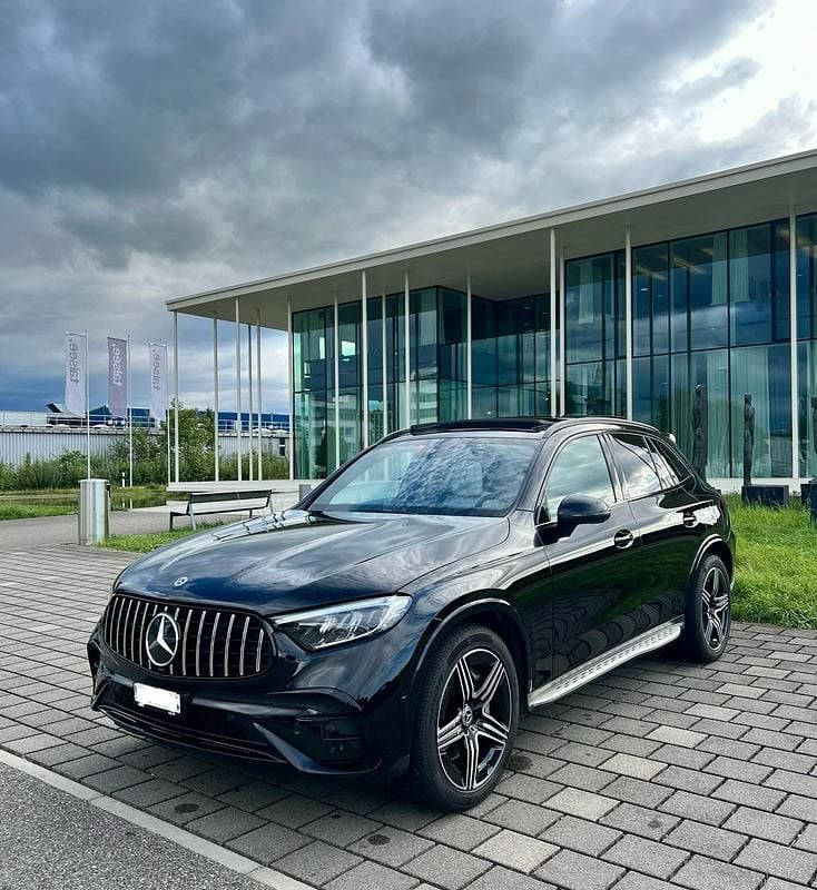 Gebraucht 2023 Mercedes GLC220 AMG line | CHF 46’900 (Guter Preis) - Bild 1/4