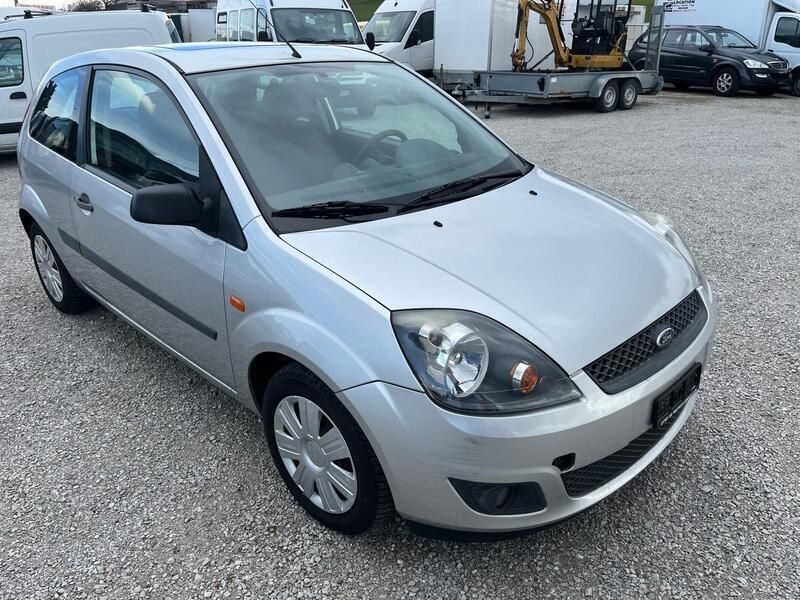 Gebraucht Ford Fiesta Trend 101 PS (74 kW) 2006 Kleinwagen