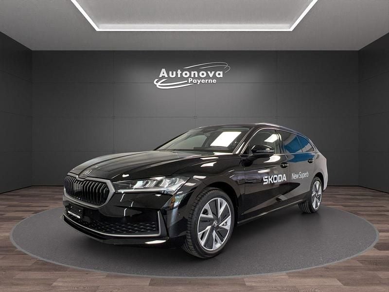 Gebraucht Skoda Superb Selection 193 PS (141 kW) 2024 Schwarz Kombi