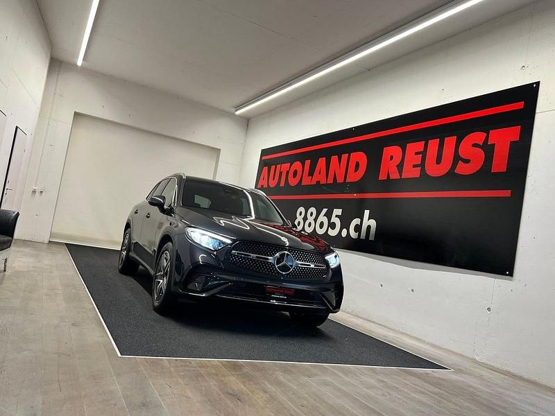 Gebraucht 2025 Mercedes GLC300e AMG line SUV | CHF 54’990 - Bild 1/4
