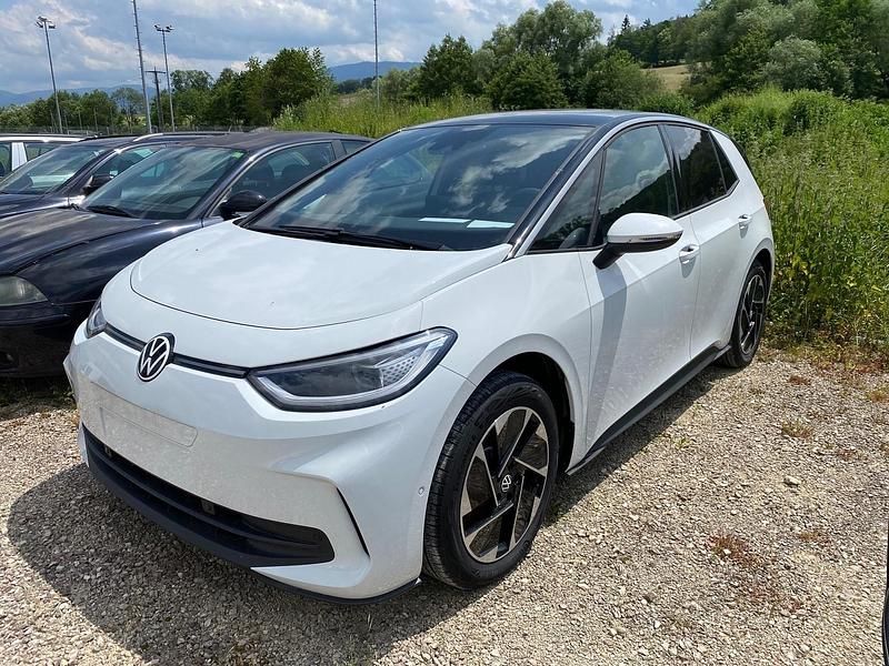 Weiss Gebraucht 2024 VW ID.3 Pro Performance Kleinwagen | CHF 35’500 - Bild 1/4