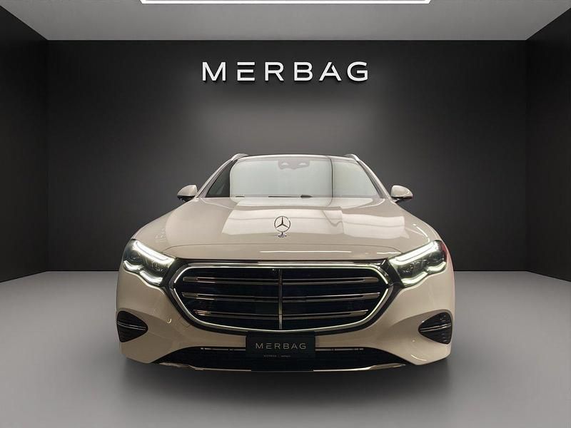 Neu Mercedes E220 197 PS (144 kW) 2025 Weiss Kombi