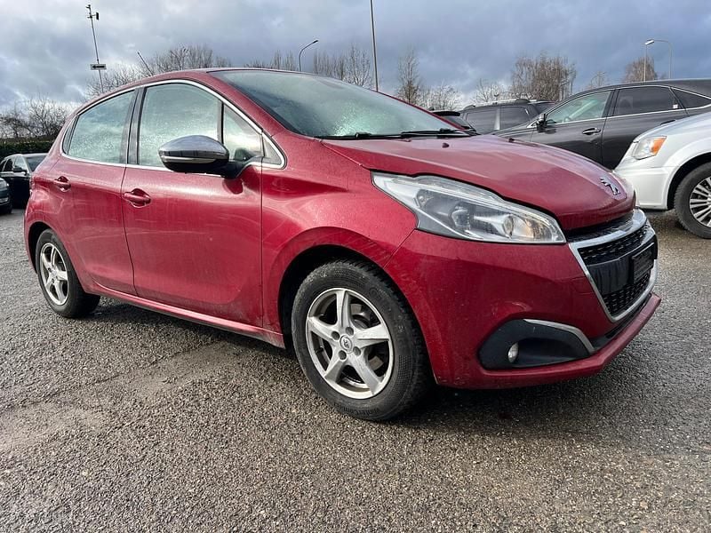 Gebraucht Peugeot 208 Active 110 PS (80 kW) 2017 Kleinwagen