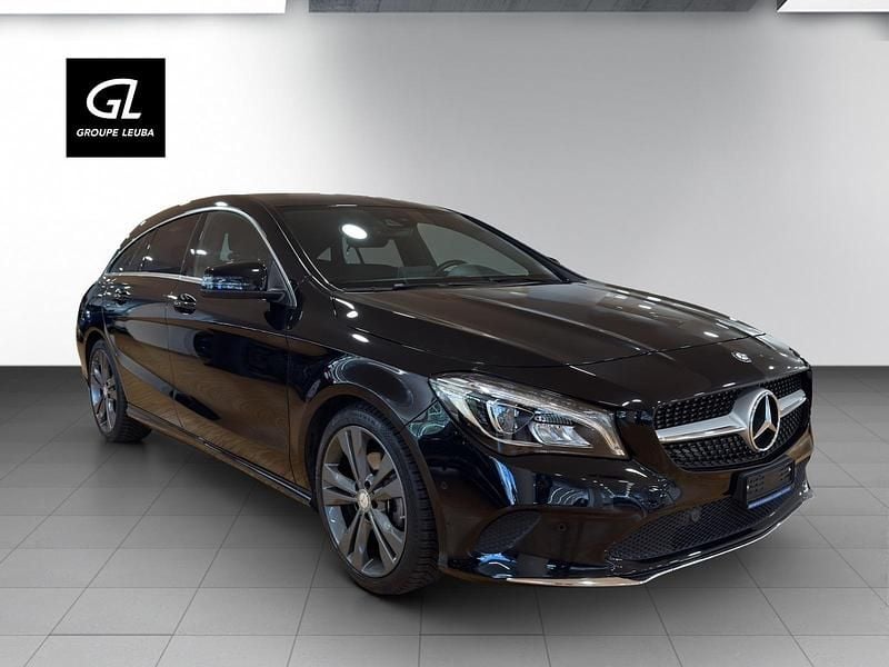 Gebraucht Mercedes CLA180 Urban 122 PS (89 kW) 2017 Schwarz Limousine
