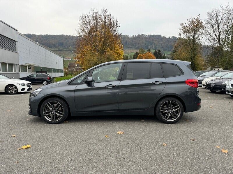 Gebraucht BMW 220 Gran Tourer Sport Line 190 PS (139 kW) 2019 Van / Kleinbus