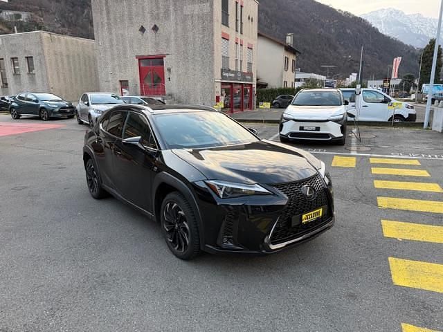 Gebraucht Lexus UX 250h 184 PS (135 kW) 2023 Schwarz SUV