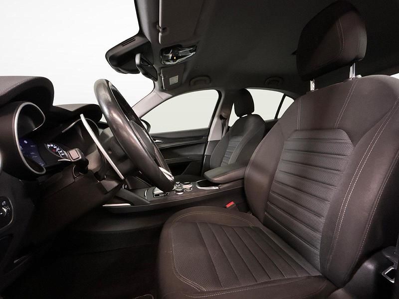 Gebraucht Alfa Romeo Stelvio Super 201 PS (147 kW) 2021 Silber SUV