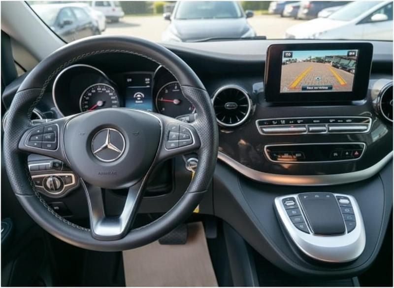 Gebraucht Mercedes V250 Exclusive 190 PS (139 kW) 2024 Van / Kleinbus