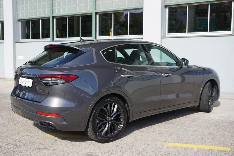 Gebraucht 2023 Maserati Levante GT SUV | CHF 57’500 (Etwas zu teuer) - Bild 1/4