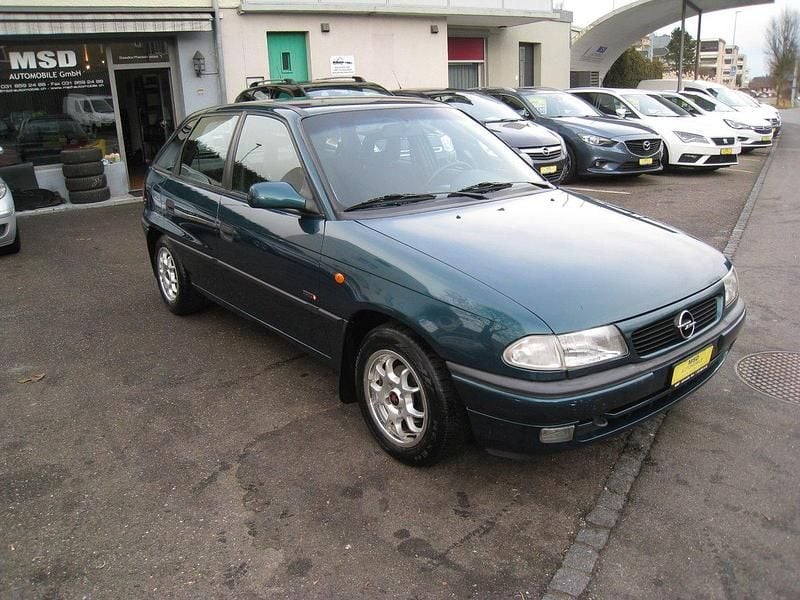 Gebraucht 1998 Opel Astra Limousine | CHF 3’900 (Teuer) - Bild 1/4