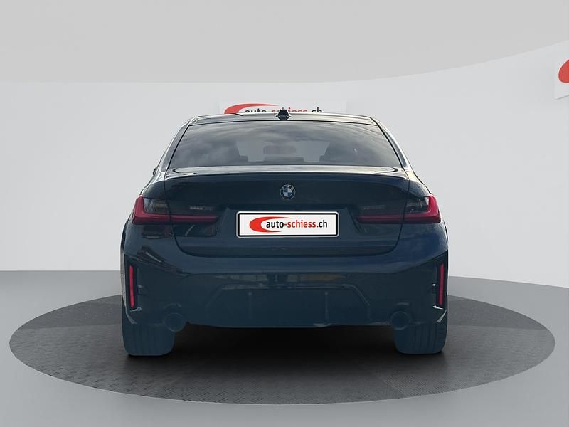 Gebraucht BMW 330 Shadowline 245 PS (180 kW) 2024 Limousine
