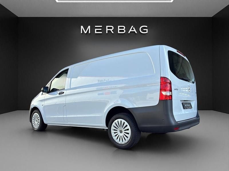 Neu Mercedes Vito 136 PS (100 kW) 2025 Van
