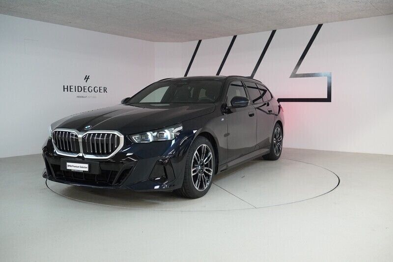 Gebraucht 2024 BMW 520 M Sport Kombi | CHF 59’999 (Superpreis) - Bild 1/4