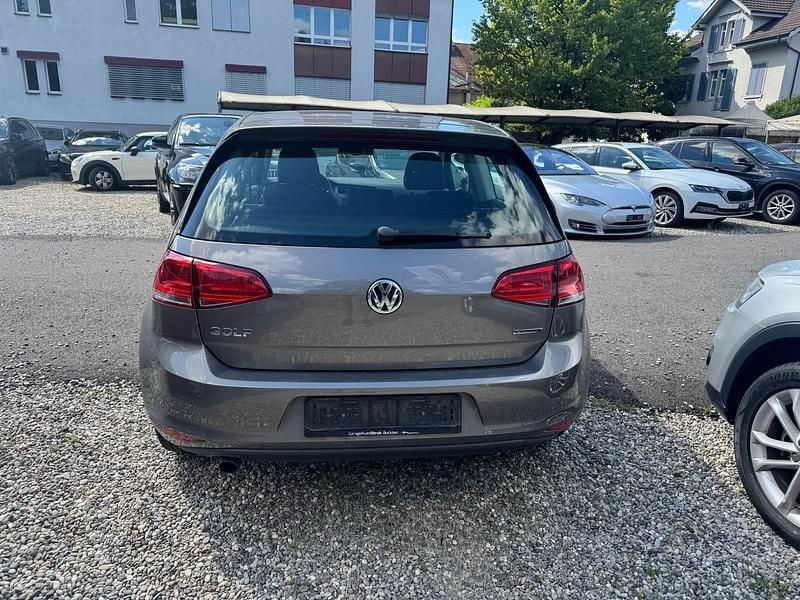 Gebraucht VW Golf VII Comfortline 110 PS (80 kW) 2014 Limousine