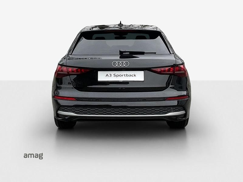 Gebraucht Audi A3 Sportback e-tron Attraction 204 PS (150 kW) 2025 Kleinwagen