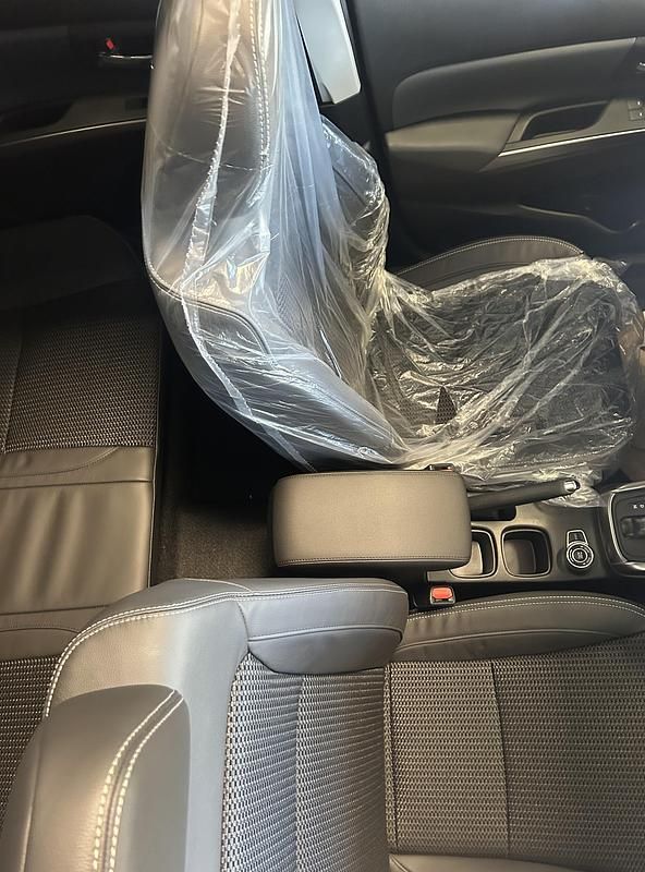 Neu Suzuki SX4 S-Cross 110 PS (80 kW) 2026 Blau SUV