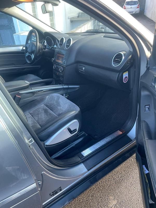 Gebraucht Mercedes ML350 231 PS (169 kW) 2010 SUV