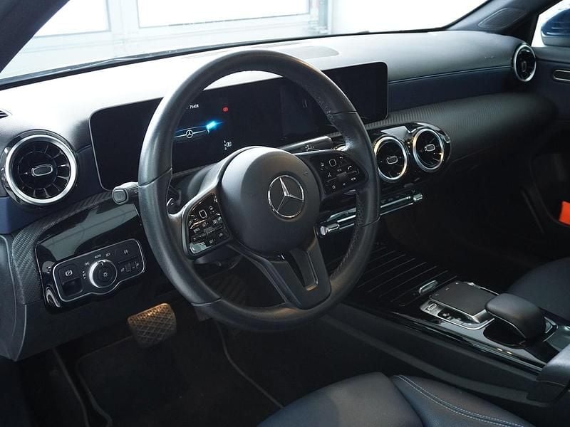 Gebraucht Mercedes A180 136 PS (100 kW) 2019