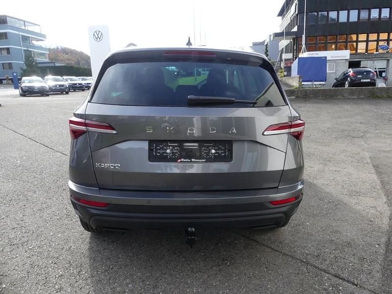 Neu Skoda Karoq Dynamic 150 PS (110 kW) 2025 Grau SUV